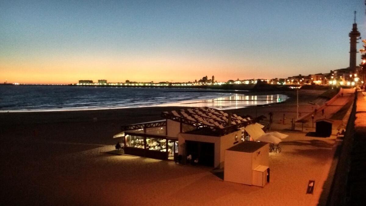 Sopranis Del Mar Apartamento Centro Cadiz, Junto Playa Y Estacion Apartment Exterior photo