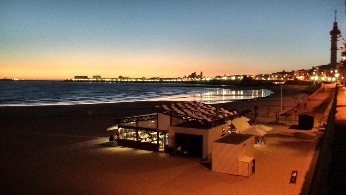 Sopranis Del Mar Apartamento Centro Cadiz, Junto Playa Y Estacion Exterior photo
